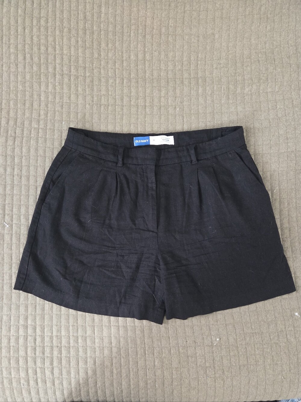 Old Navy Extra High-Waisted Linen-Blend Taylor Shorts Medium